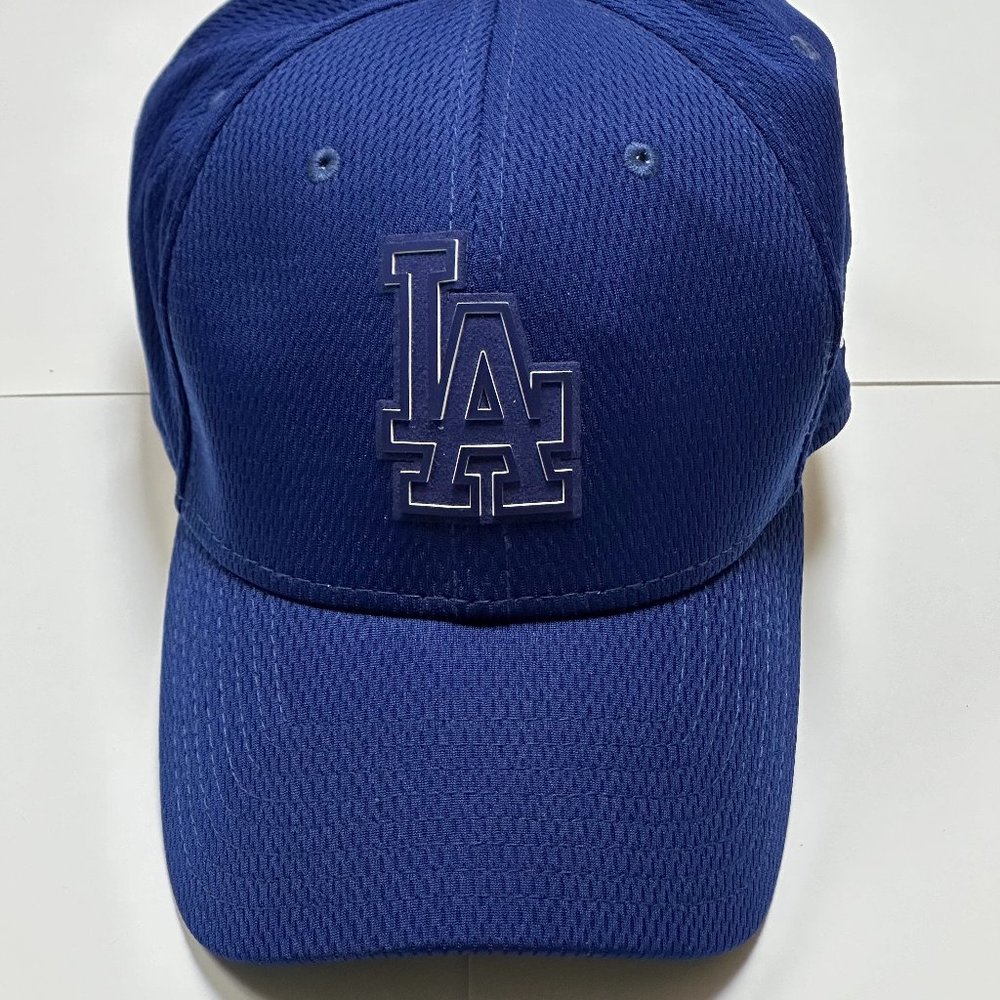 New Era Los Angeles Dodgers 39Thirty Clubhouse Blue Flex Fitted Hat Cap